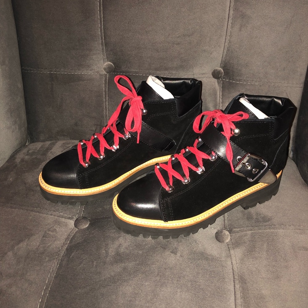 Marc Fisher LTD Round-Toe Lace Up Boot